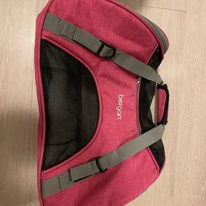 Dog traveling bag